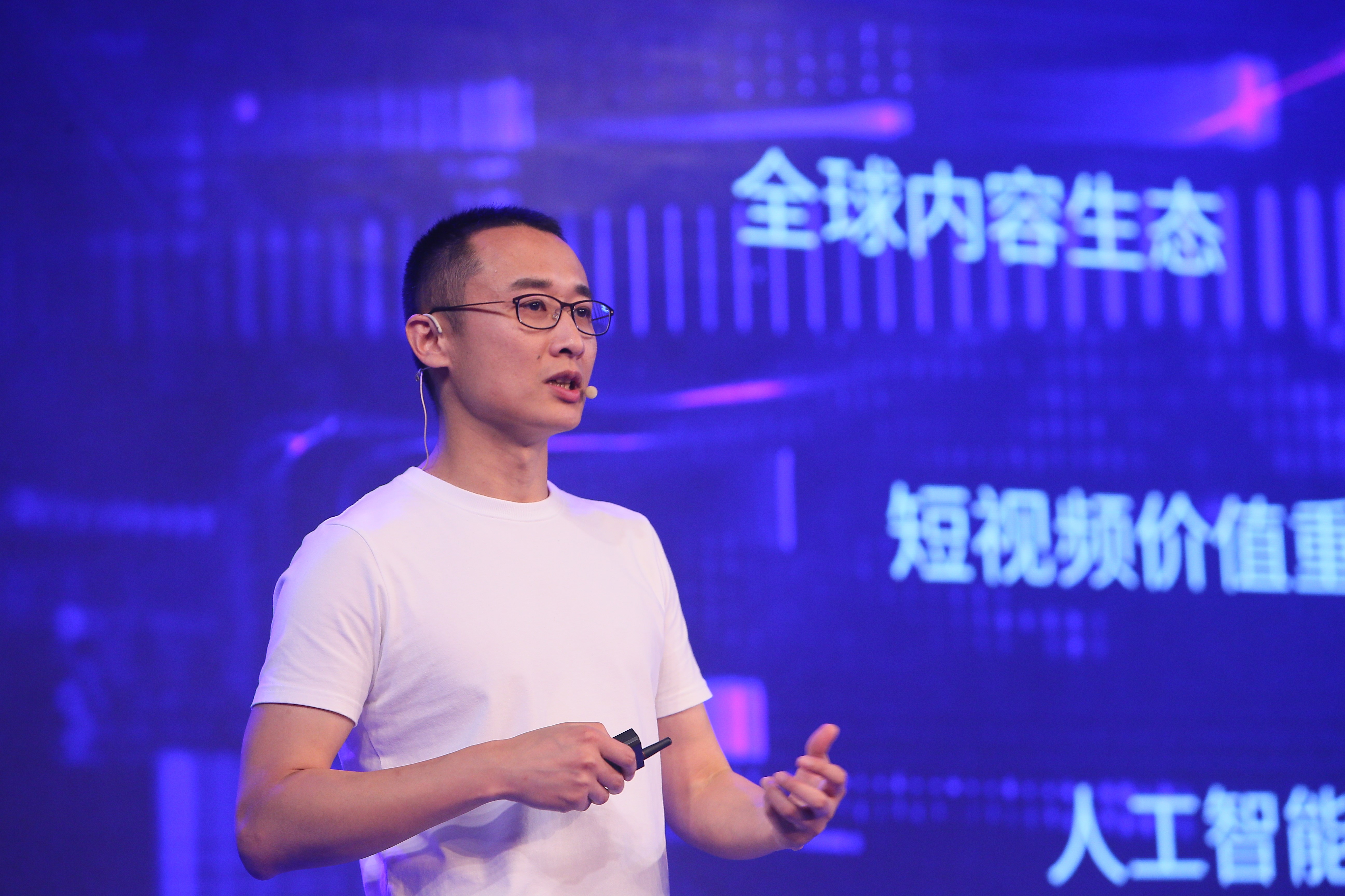 1526867482296771.jpg 王曉東.jpg