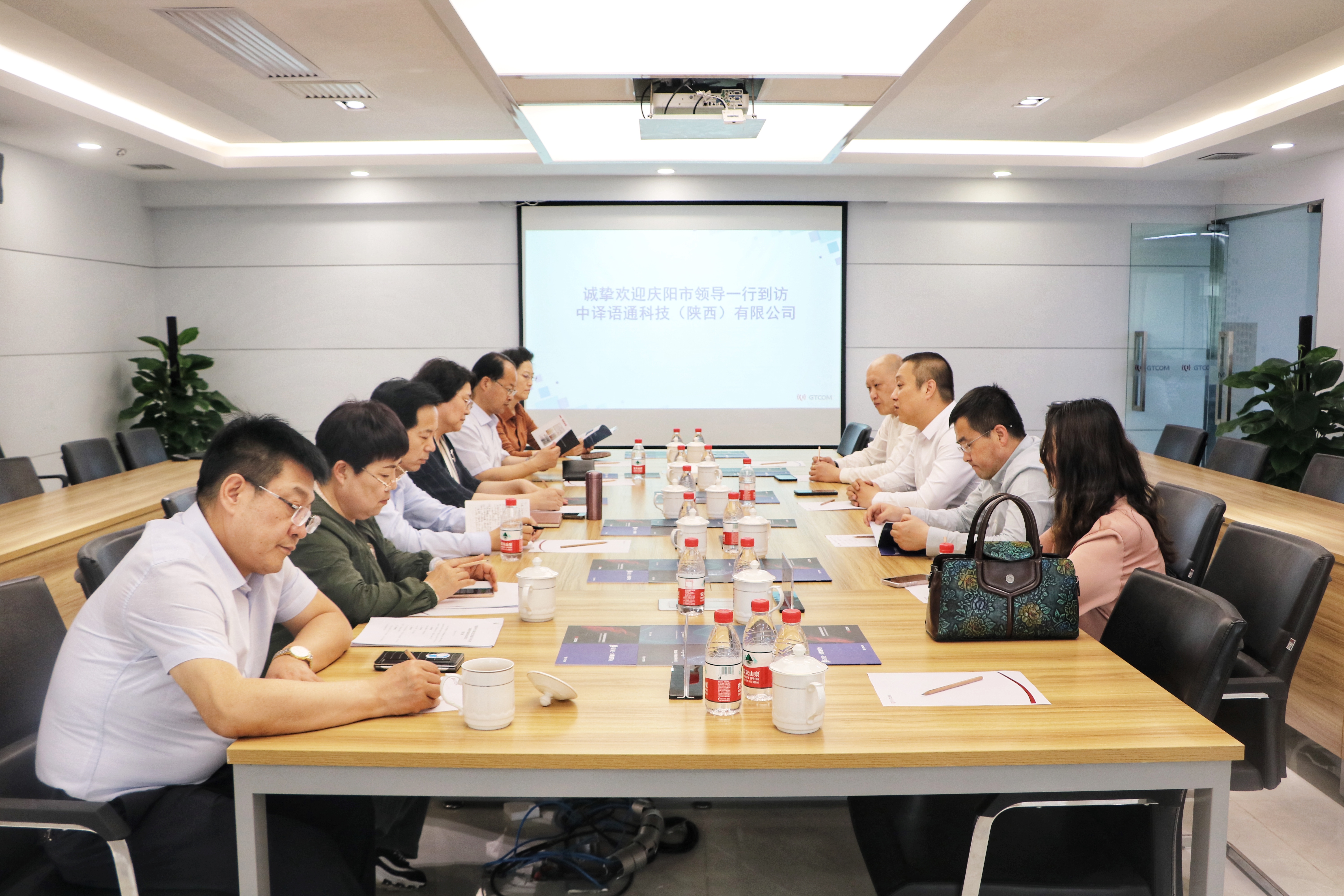 1682304064811935.jpg 4座談現(xiàn)場(chǎng).jpg